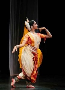 আধুনিক নৃত্য ও তার বৈশিষ্ট্য 3 আধুনিক নৃত্য ও তার বৈশিষ্ট্য