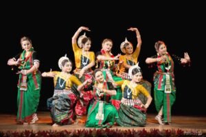 রঙ্গমঞ্চ ও তার প্রয়োজনীয়তা 4 রঙ্গমঞ্চ ও তার প্রয়োজনীয়তা