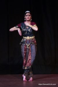 ভরতনাট্যম নৃত্যরত শিল্পী [ Bharatnatym Mudra ]