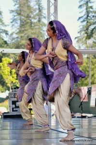 ২০১০ সালে কানাডায় ভাংড়া নৃত্য মঞ্চস্থ হয় পৃথিবীর সর্বপ্রথম শিল্পকলা-নৃত্যকলা - প্রসেনজিৎ মুখোপাধ্যায়